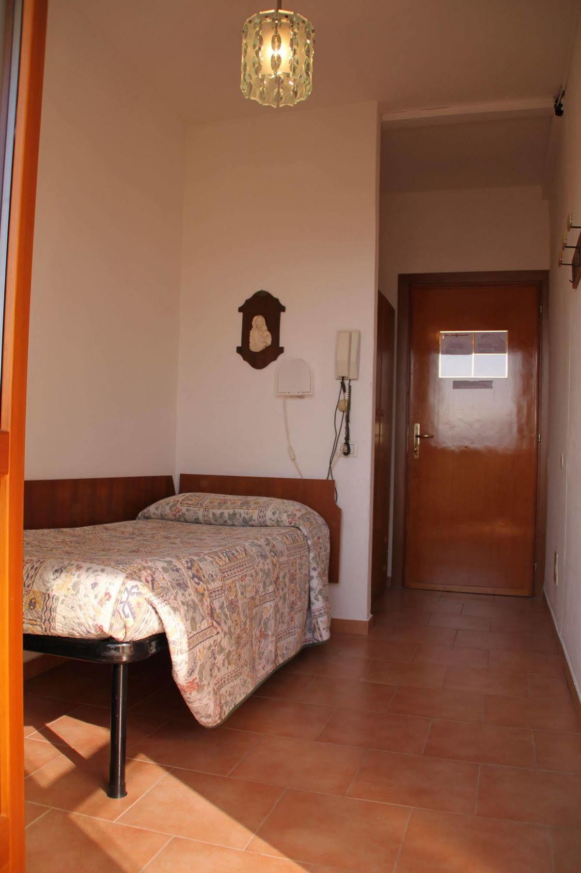 Hotel Posta Rota d'Imagna Kültér fotó